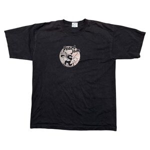 Vintage Pearl Jam 2011 Tour Made in USA Music Rock Band T Shirt Mens XL